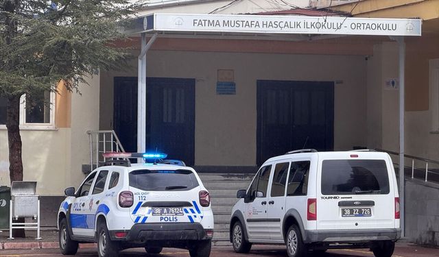 Kayseri'de ortaokulda çıkan kavgada 1 öğrenci bıçakla yaralandı