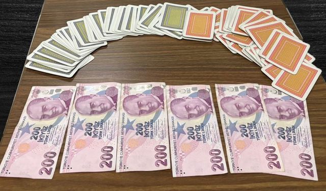 Kırşehir'de kumar oynayan 3 kişiye 34 bin 812 lira ceza kesildi