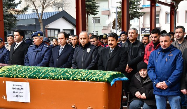 Kırşehir'de şehit Tekinaslan'ın vefat eden annesinin cenazesi defnedildi