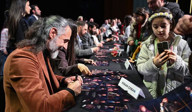 'Külliye'de Ramazan' etkinlikleri kapsamında 'Mehmed: Fetihler Sultanı' dizisi oyuncuları sevenleriyle buluştu