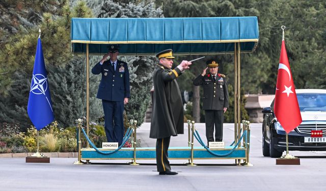 Milli Savunma Bakanı Güler, SACEUR Orgeneral Grynkewich ile görüştü