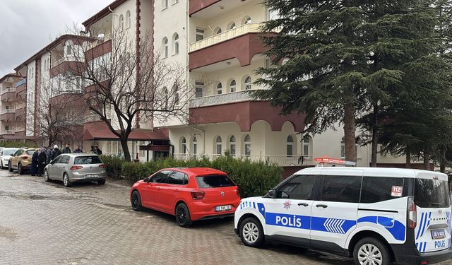 Nevşehir'de eşini bıçakla yaralayıp kaçan şüpheli trafik kazasında yaralandı