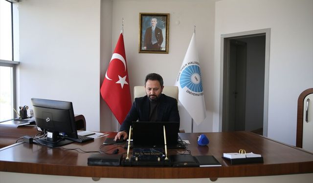 NÖHÜ akademisyenleri, AA'nın 'Yılın Kareleri' oylamasına katıldı