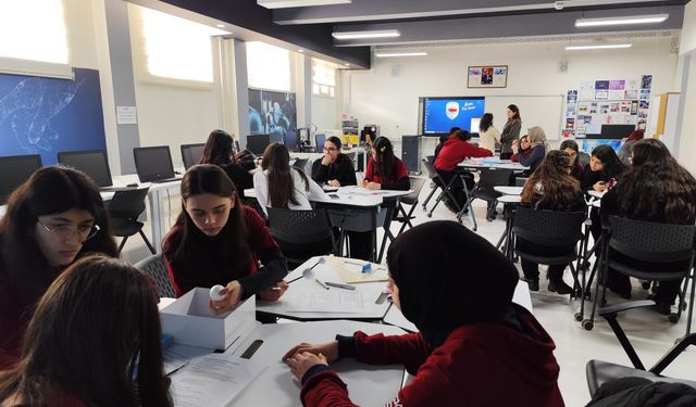 Sivas'ta kimya ve matematik arasındaki bağı güçlendirmeyi amaçlayan çalıştay düzenlendi