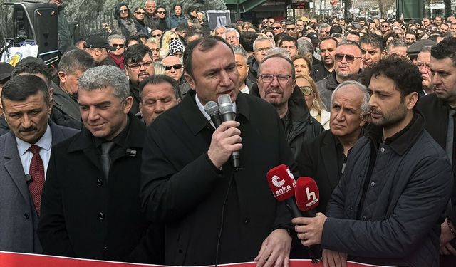 Başkentte, bir öğretmenin İstanbul'da öldürülmesi protesto edildi