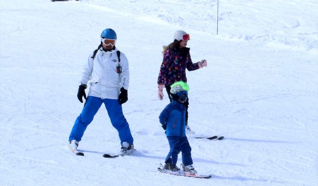Erciyes'te hafta sonu yoğunluğu yaşanıyor