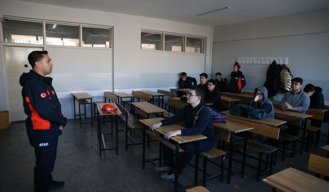 Kayseri'de Deprem Haftası dolayısıyla tatbikat düzenlendi