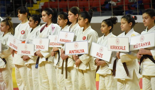Okul Sporları Yıldızlar Judo Türkiye Birinciliği müsabakaları, Karaman'da başladı