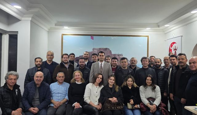 Eskişehir Elazığlılar Derneği’nde Çelik Yeniden Başkan Seçildi