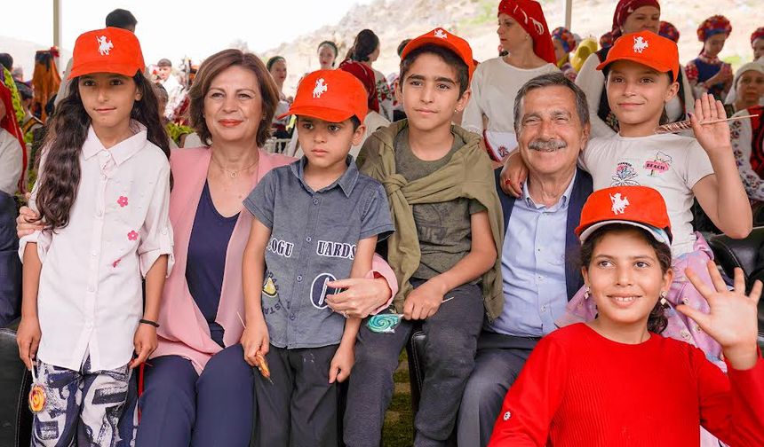 Başkan Ataç Nasreddin Hoca Festivali'nde konuşma yaptı