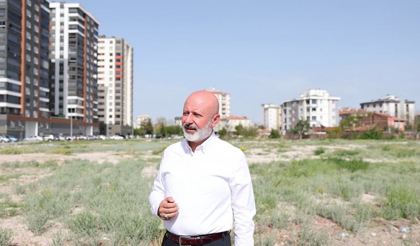 Başkan Çolakbayrakdar, kentsel dönüşüm alanında incelemelerde bulundu