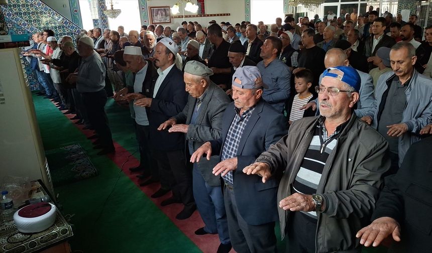 Beypazarı'nda yağmur duaları sürüyor