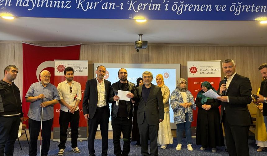 Eskişehir'de "İşitme Engelli Bireylere Yönelik Temel Dini Bilgiler Yarışması" gerçekleştirildi