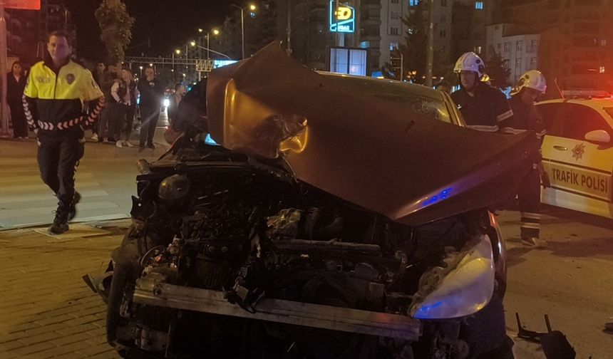 Kırıkkale'de çaldığı 2 araç ile 7 araca çarparak 5 kişiyi yaralayan zanlı yakalandı