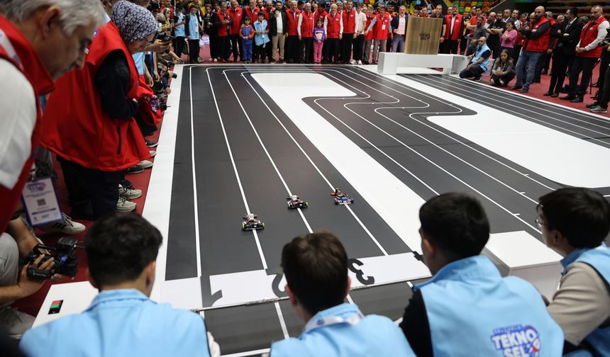 Konya'da TEKNO-SEL 2025 Teknoloji ve Robot Yarışması başladı