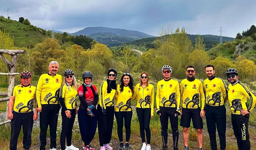 Selanik'ten çıkan emanetler Çankırılı bisiklet ekiplerince Kastamonu'ya ulaştırıldı