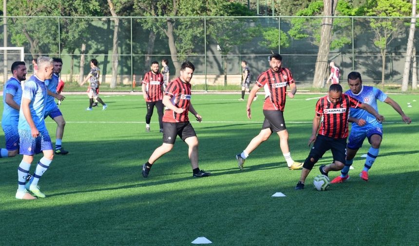 Eskişehir Medyasını Sahada Buluşturan Turnuva Başladı