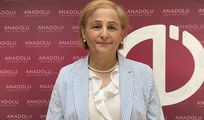 Anadolu Üniversitesi Öğretim Üyesi Prof. Dr. Kolaç, yapay zekanın dile etkisini değerlendirdi