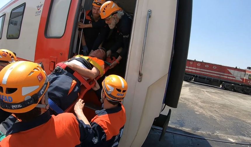 Eskişehir'de 'Çoklu Afet Müdahale Masabaşı Tatbikatı' gerçekleştirildi