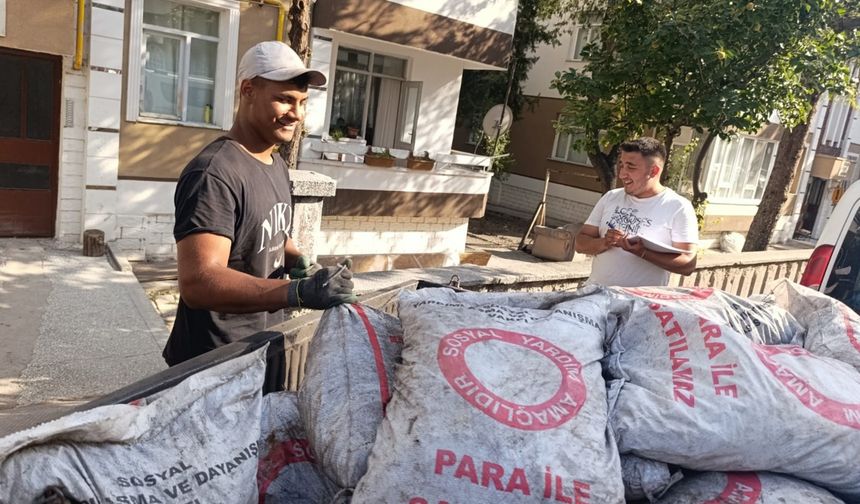Beypazarı Kaymakamlığı'ndan ihtiyaç sahibi ailelere kömür yardımı