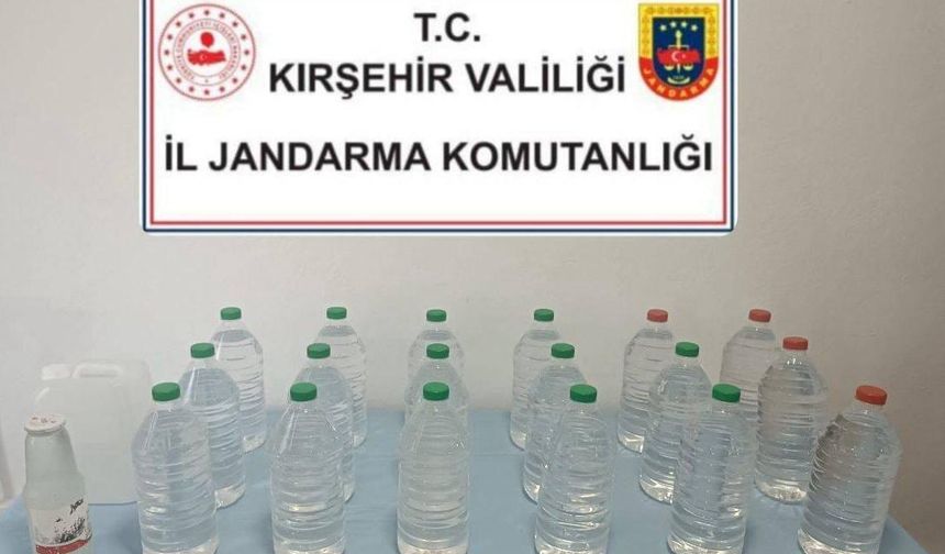 Kırşehir'de 48 litre etil alkol ve 1 litre kaçak votka ele geçirildi