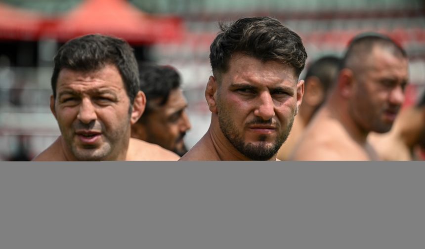 2. Taha Akgül Karakucak Güreşleri'nin başpehlivanı Feyzullah Aktürk oldu