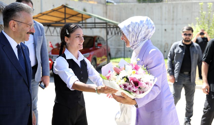 Aile ve Sosyal Hizmetler Bakanı Göktaş, Eskişehir'de Yaşlılık Çalıştayı'nda konuştu: