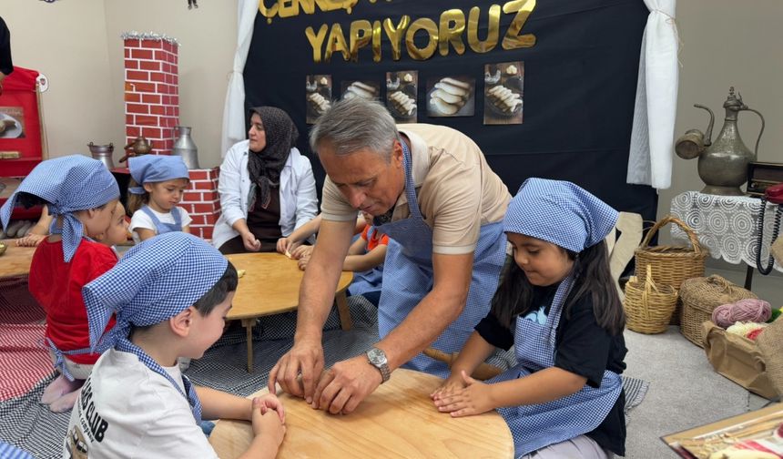 Belediye Başkanı Sopacı miniklerle Çerkeş kurabiyesi yaptı