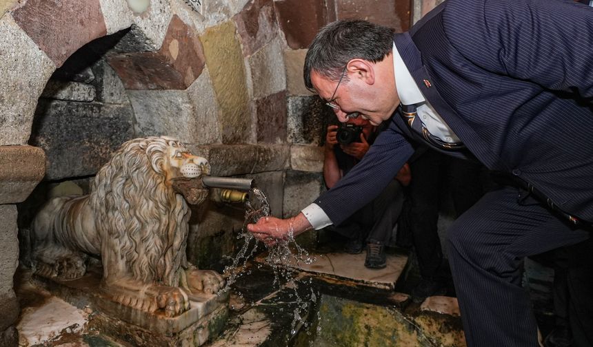 Cumhurbaşkanı Yardımcısı Yılmaz, Hacı Bektaş Veli'yi Anma Etkinlikleri'nde konuştu: