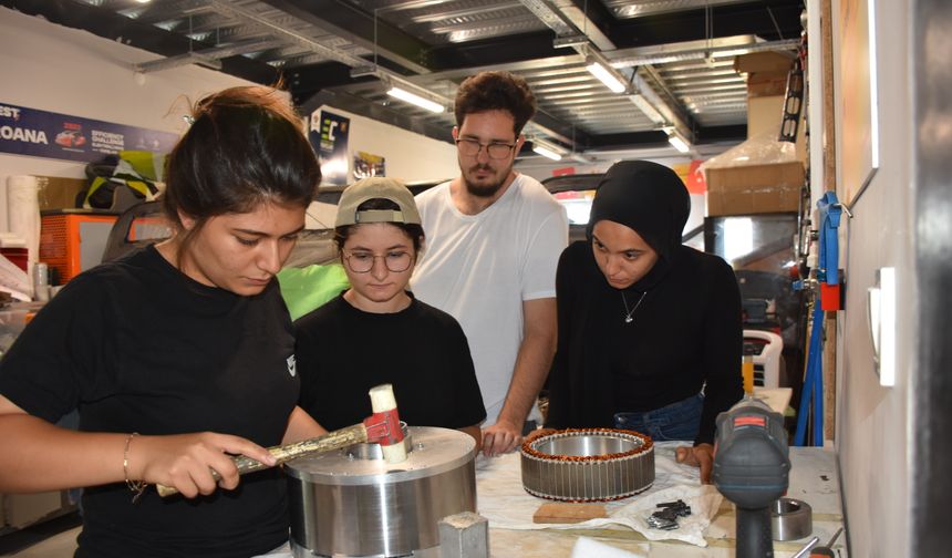 ESTÜ Hidroana Takımı 'Dorlion V2' ile TEKNOFEST'e hazır