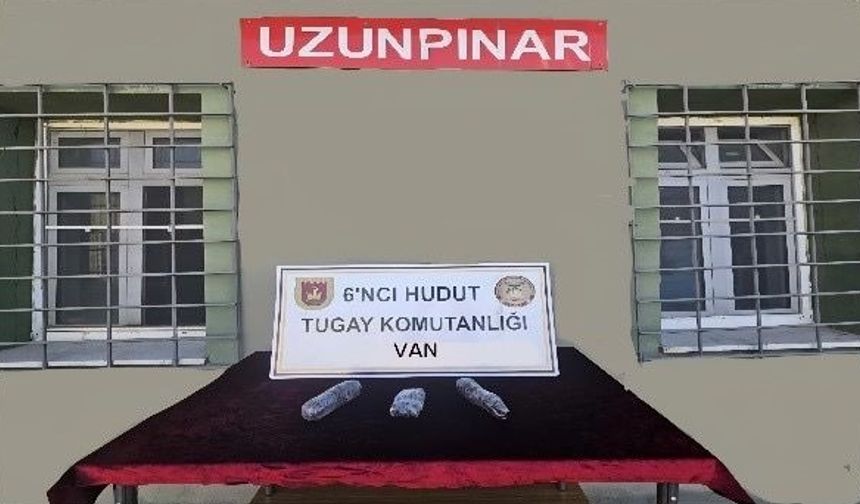 İran sınırında 14 kilo 342 gram uyuşturucu ele geçirildi