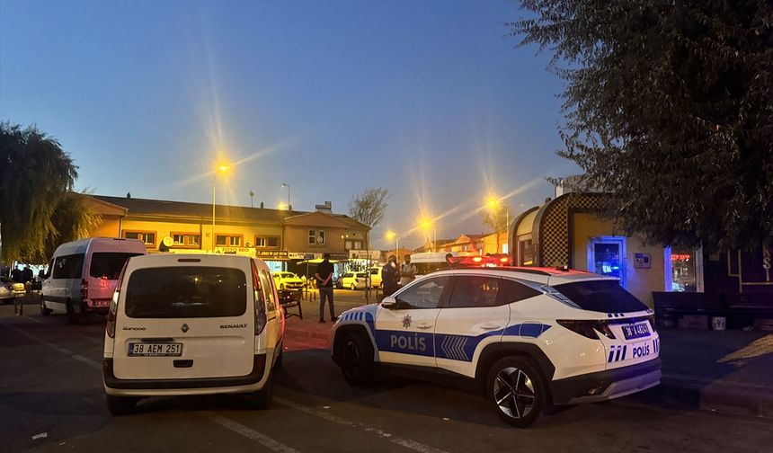 Kayseri'deki bıçaklı kavgada taksi şoförü yaralandı
