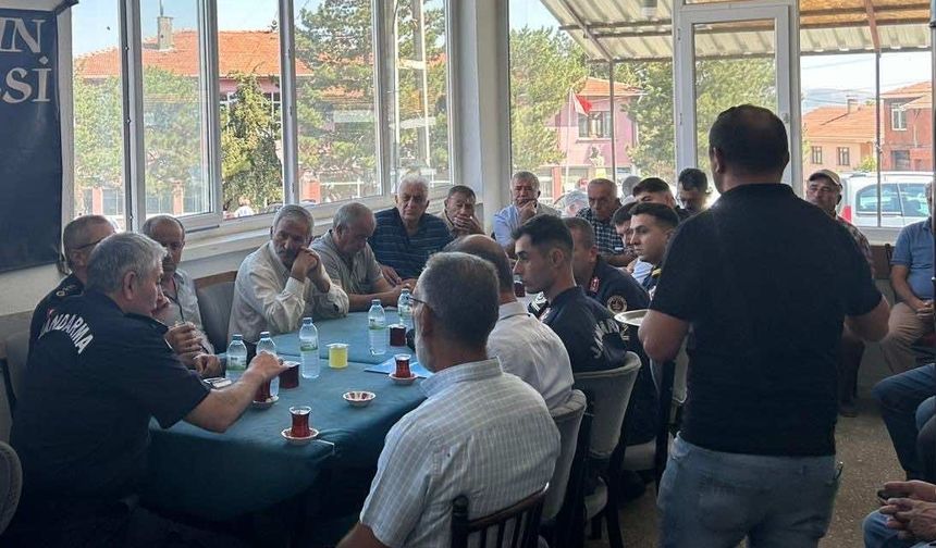 Kırşehir'de jandarma asayiş ve güvenlik toplantısı gerçekleştirdi