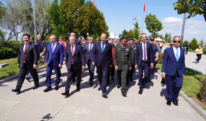 Sakarya Zaferi'nin 104. yılı dolayısıyla Polatlı'da program düzenlendi