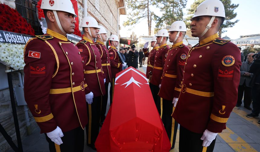 Kalp krizi sonucu vefat eden Jandarma KOM Daire Başkanı Akşit'in cenazesi Konya'da defnedildi