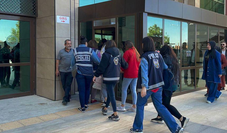 Nevşehir'deki fuhuş operasyonunda gözaltına alınan zanlılardan biri tutuklandı