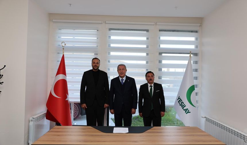 TBMM Milli Savunma Komisyonu Başkanı Akar'dan Yeşilay Rehabilitasyon Merkezi'ne ziyaret