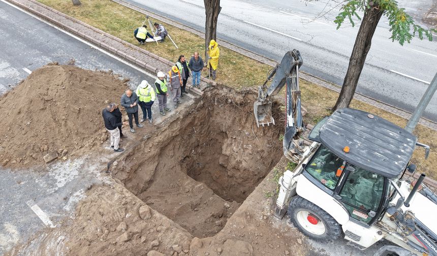 Kayseri Büyükşehir Belediyesi, atık su deplase çalışmalarına devam ediyor