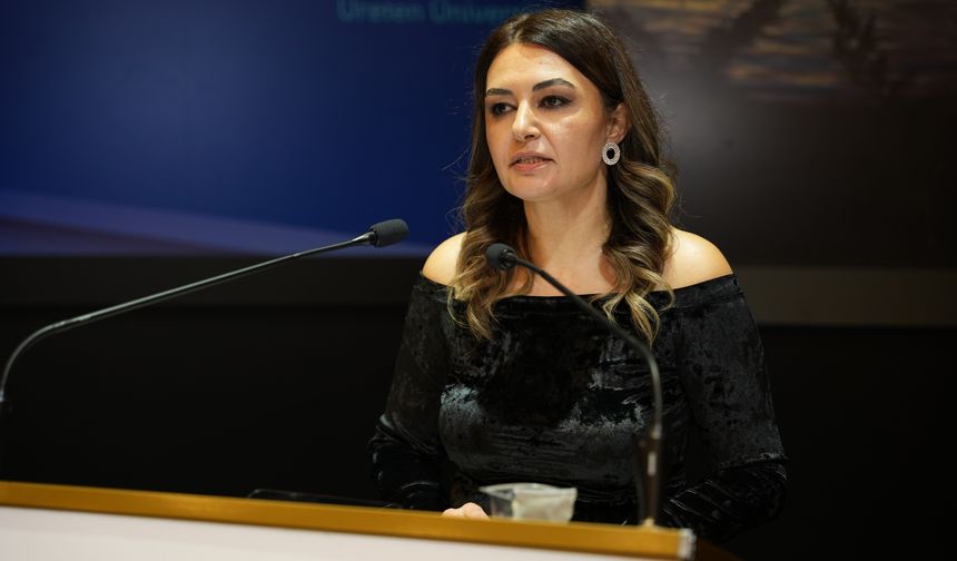 Sivas'ta öğretmen ve öğrenci velilerinden Öğretmenler Günü'ne özel konser