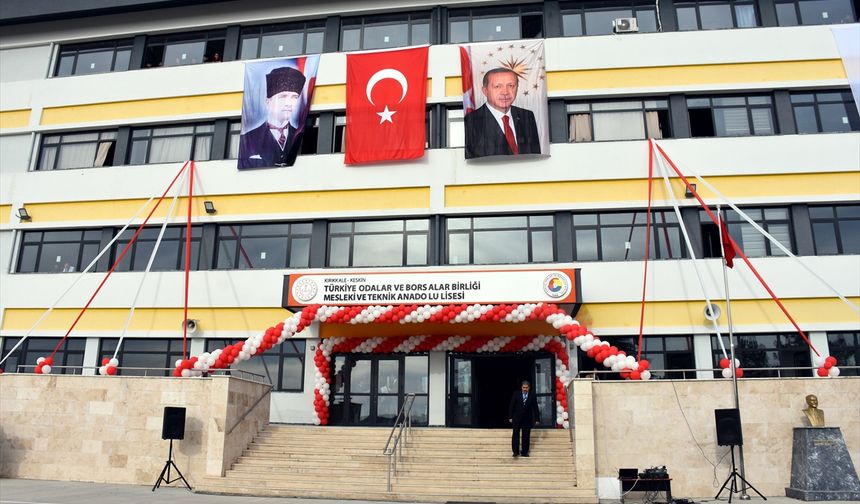 TOBB Başkanı Hisarcıklıoğlu, Kırıkkale'de okul açılışına katıldı