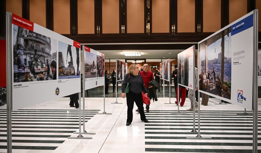 Cumhurbaşkanı Yardımcısı Yılmaz, Yılın Basın Fotoğrafları Ödül Töreni'nde konuştu: