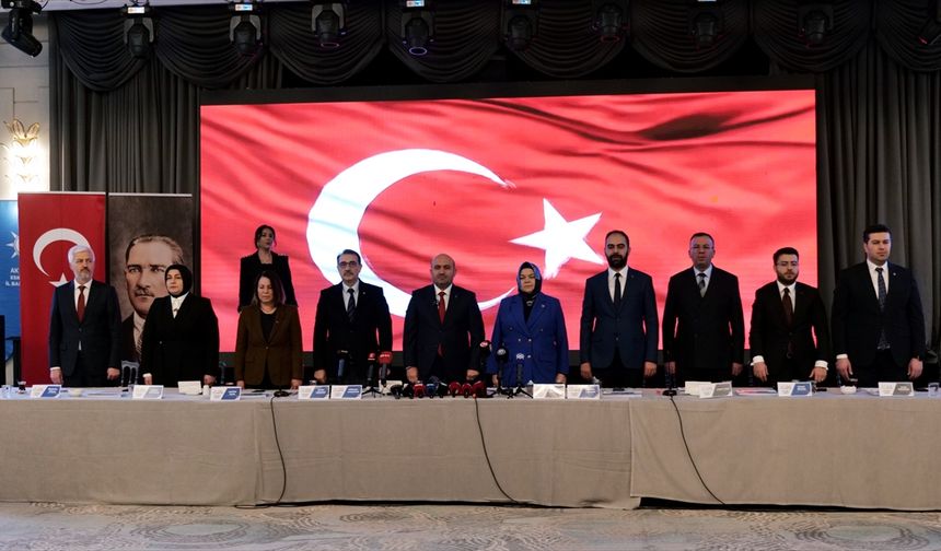 Eskişehir'de AK Parti İl Başkanlığı Değerlendirme Toplantısı düzenlendi