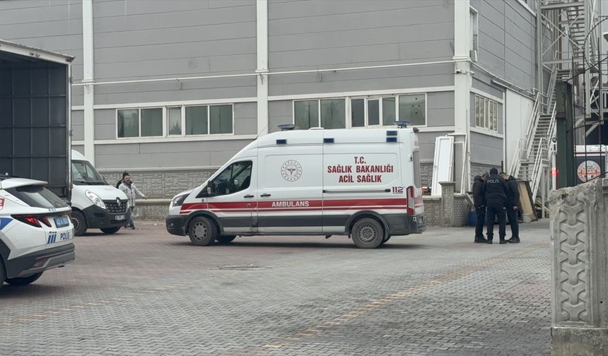 Konya'da şekerleme fabrikasında patlama sonucu 2 kişi yaralandı