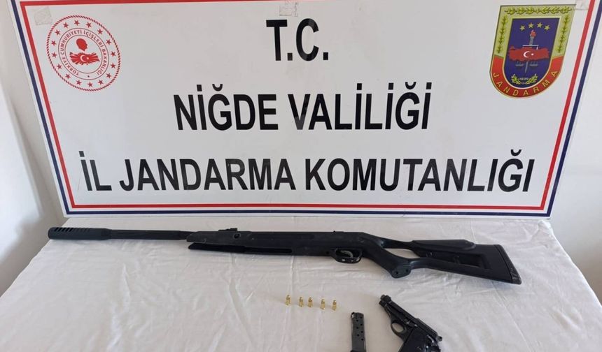Niğde'de ruhsatsız silah operasyonunda 3 şüpheli yakalandı