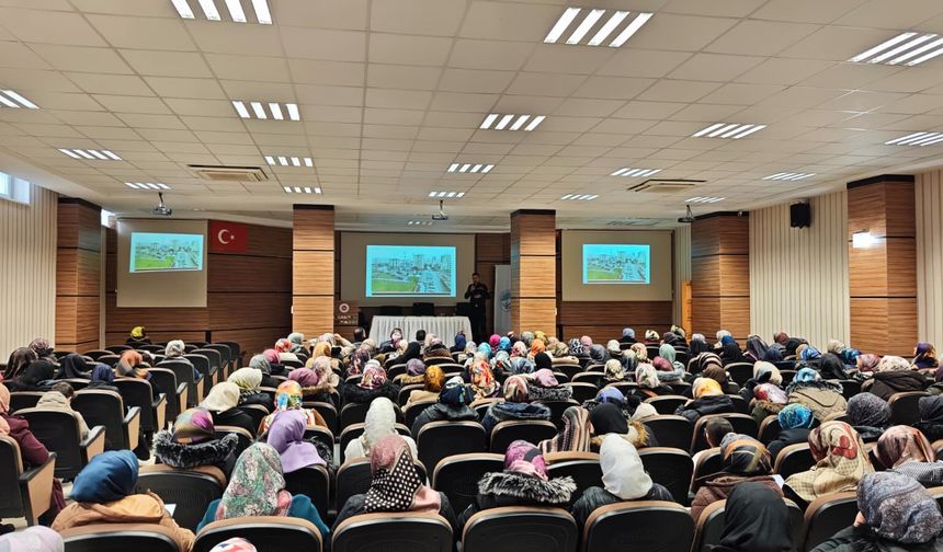 Kocasinan'da din görevlilerine afet eğitimi verildi