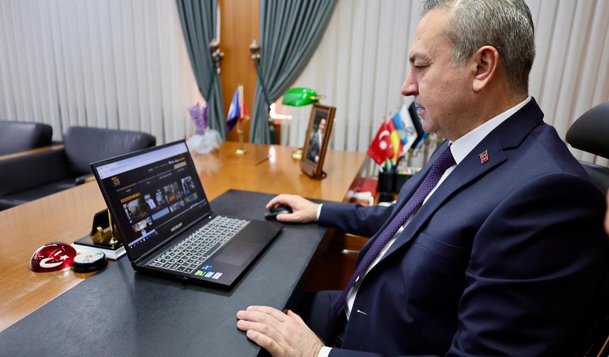 Sivas Belediye Başkanı Uzun, AA'nın 'Yılın Kareleri' oylamasına katıldı