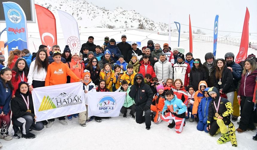 Türkiye Kayak Federasyonu Başkanı Şahin, Kayseri'de ziyaretlerde bulundu