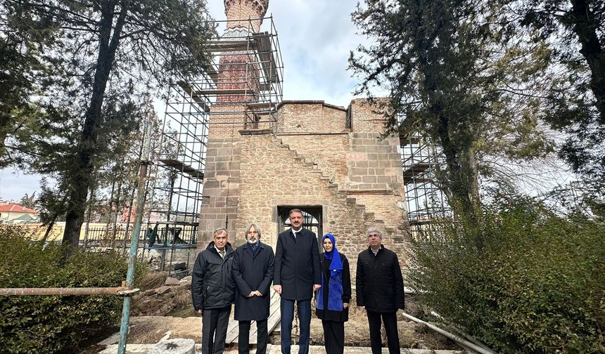 Vakıflar Genel Müdürü Aksu, Konya'da restorasyon çalışmalarını inceledi