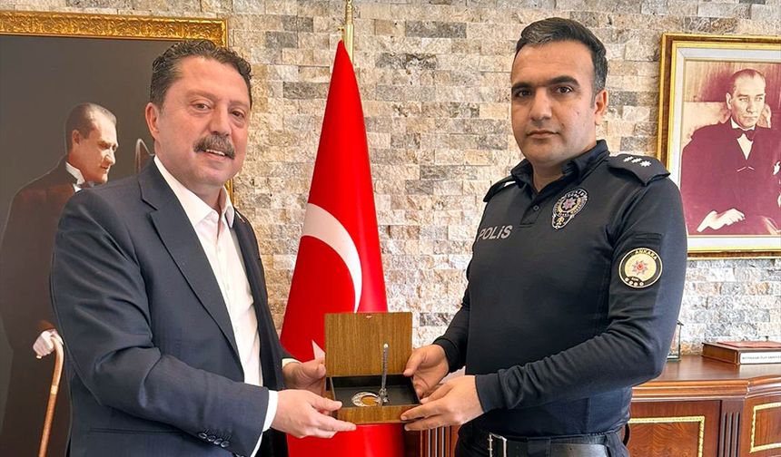 Beypazarı Belediye Başkanı Kasap, İlçe Emniyet Müdürü Dursun'u ziyaret etti