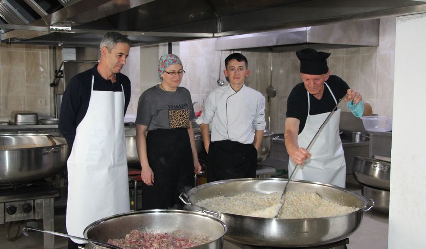 Beypazarı içesinde belediye tarafından Ramazanda her gün 1200 kişiye yemek dağıtılacak